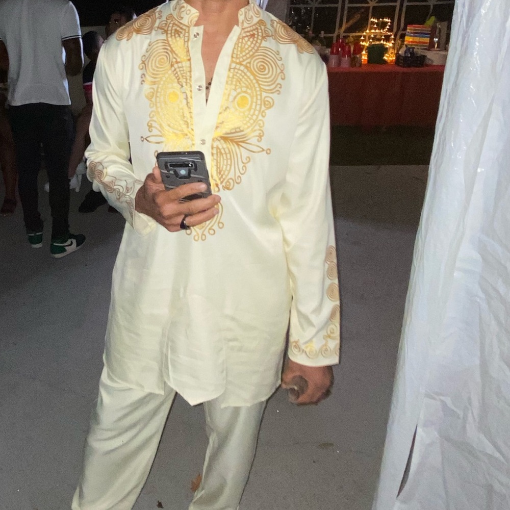 Men’s dressy 2pc suit, cream and gold top, plain pants-size large.